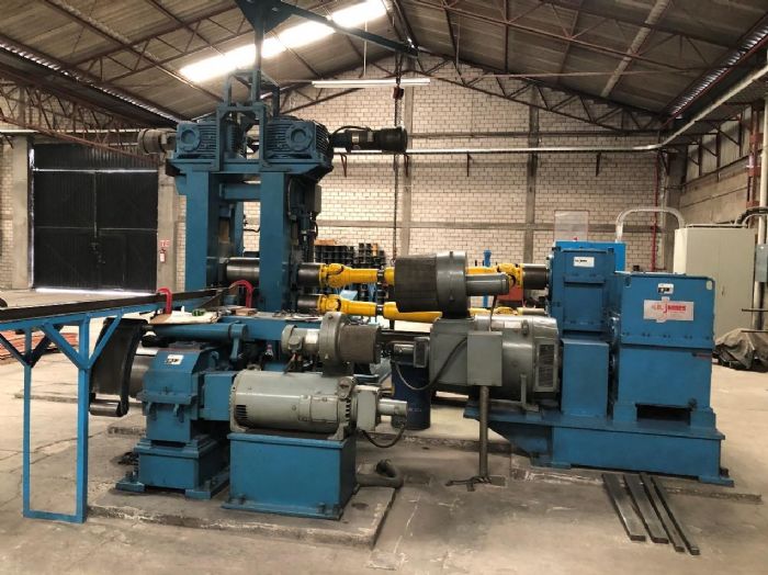 INDUSTRIAS CAR, SA DE CV Logo