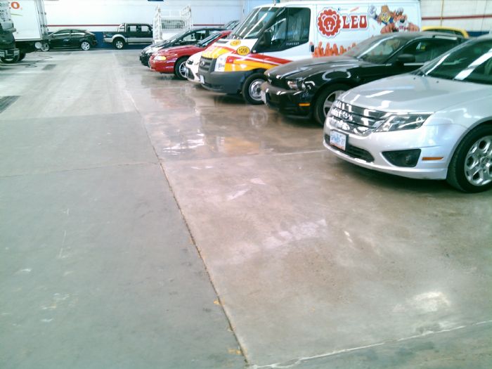 Recubrimientos y tratamientos de pisos industriales - SIKA TENNANT