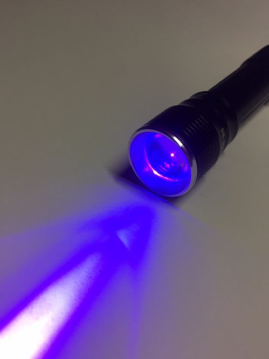 Linterna Luz UV - KOMBAT LITES 
