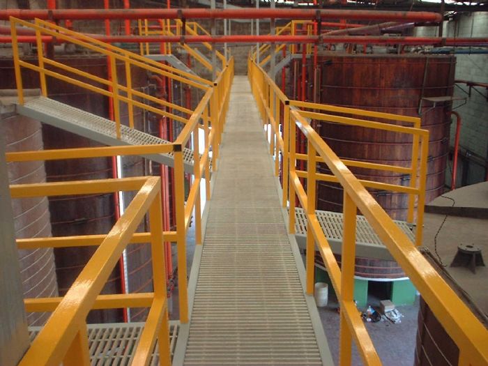 REJILLAS DE FIBRA DE VIDRIO - MONARCA