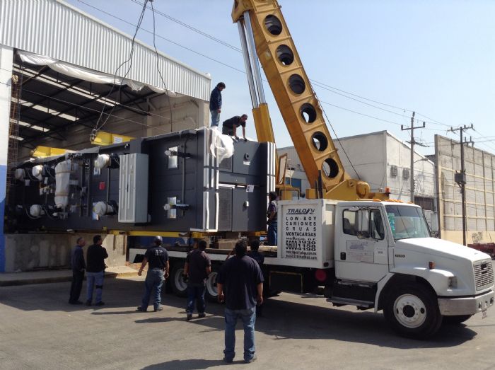 CAMION TORTHON CON PLATAFORMA - 