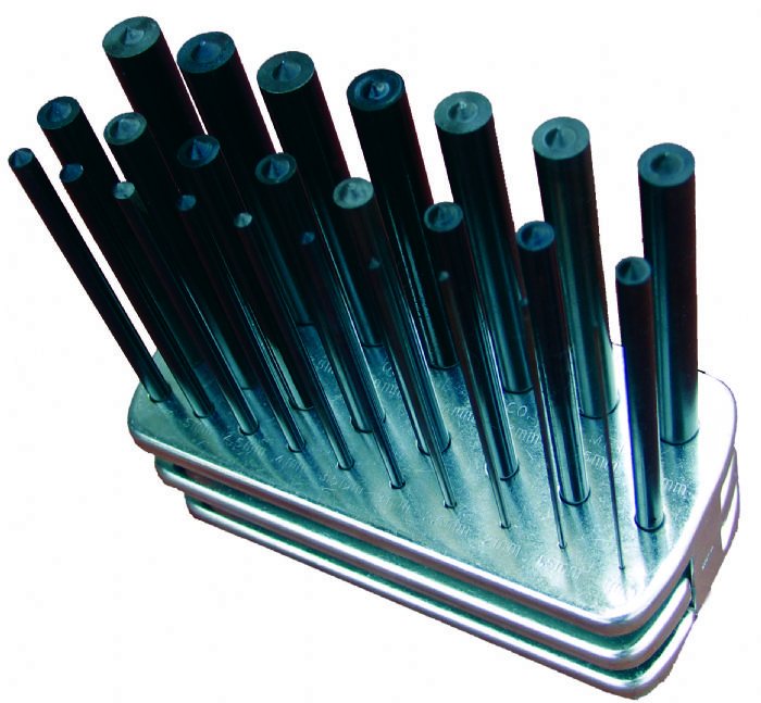 JUEGO DE PUNZONES - C.S. Osborne