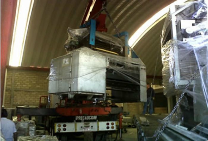 MOVIMIENTO DE MAQUINARIA - LOPEZ NAVA GRUAS Y TRANSPORTES