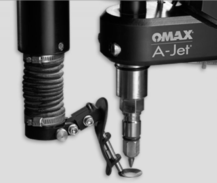 HERRAMIENTA PARA CORTES EN SUPERFICIES IRREGULARES  - Omax