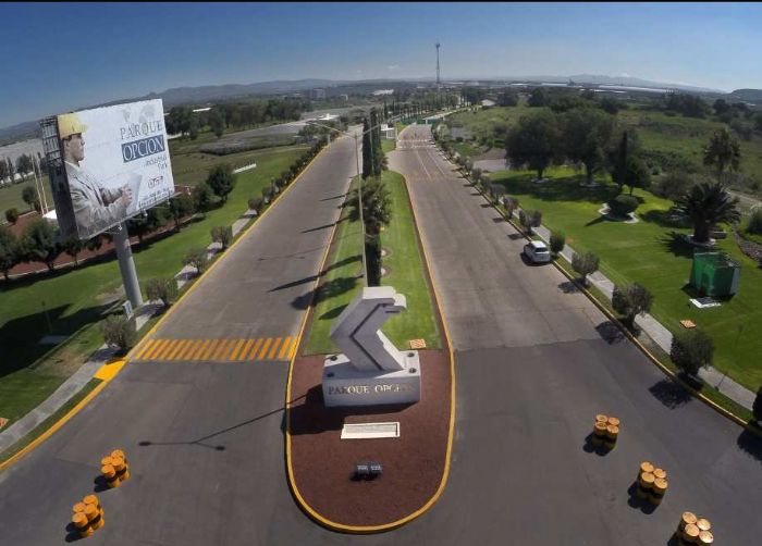 PARQUES INDUSTRIALES ZONA BAJIO - 