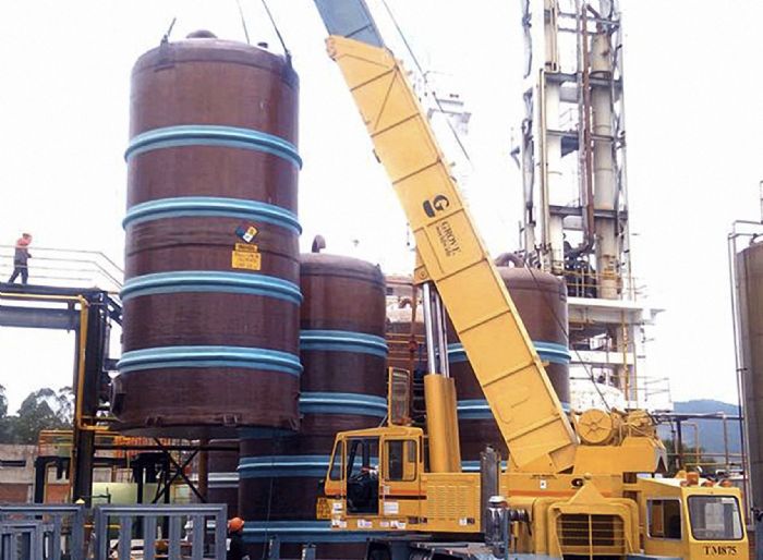 PLASTICO REFORZADO CON FIBRA DE VIDRIO - 