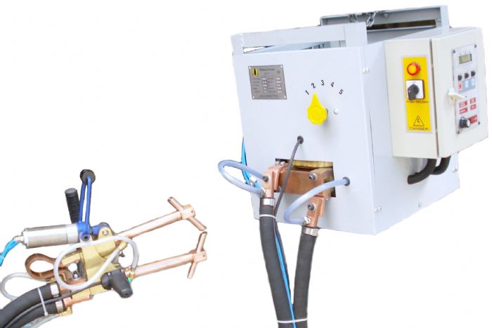 PUNTEADORAS DE PINZA NEUMATICA - PIRAMIDE  www.maquinariapiramide.com