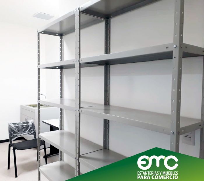 ESTANTERIA DE TORNILLO - EMC