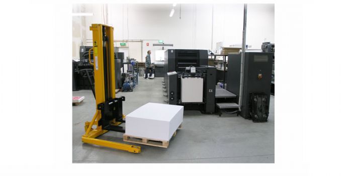 Apilador de Potencia Hidraulica - GRUPO INDUSTRIAL PATINERO