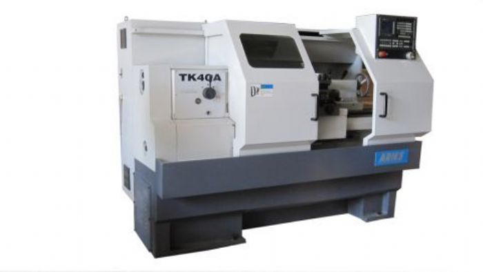 Torno CNC  marca ARIES  mod.TK40A    - ARIES