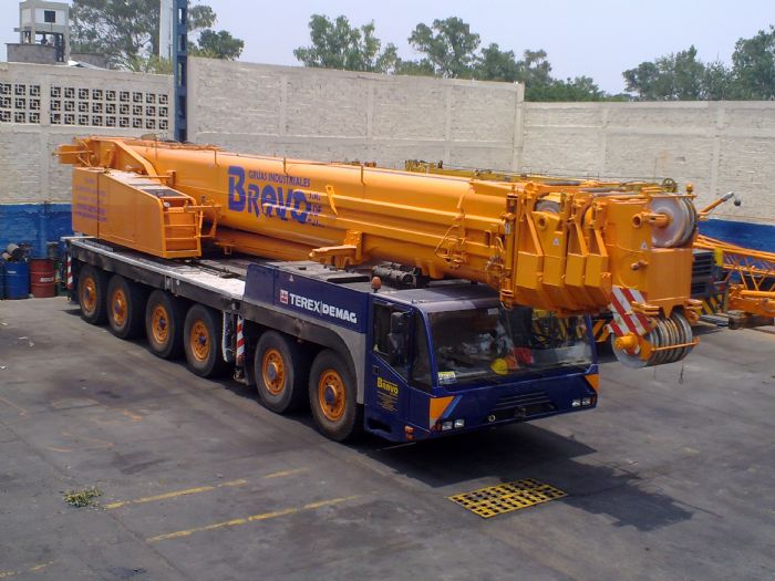 GRÚA TEREX / DEMAG AC200 - Terex / Demag