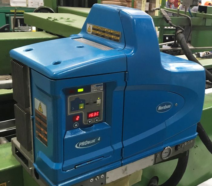 Equipos aplicadores de adhesivos - Varias