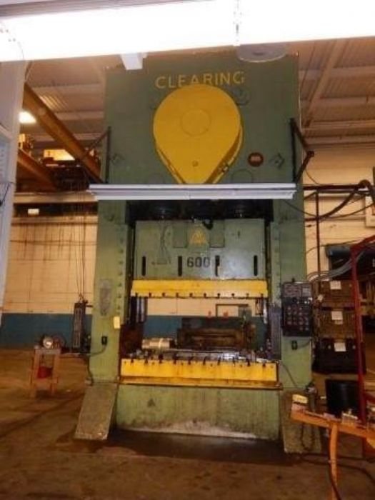 Troqueladora usada CLEARING 600Ton postes nuevos 2015 - CLEARING