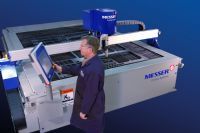 MESA PARA CORTE DE PLACA - MESSER